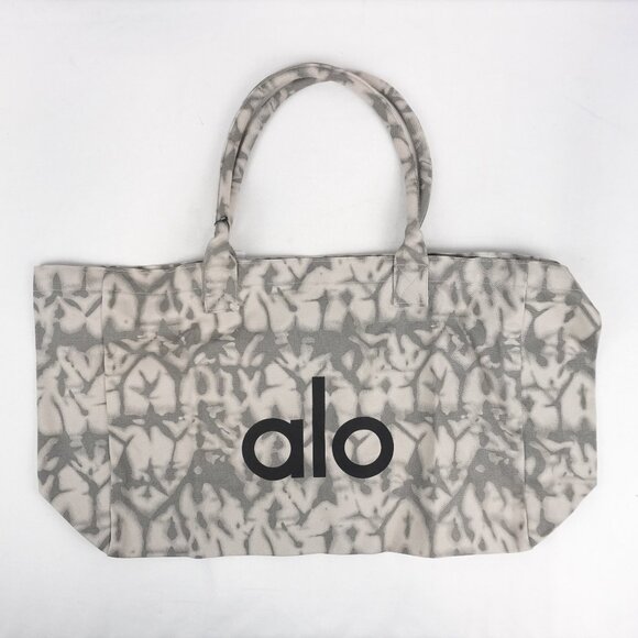 ALO Yoga Shopper Tote Bag with Logo Print in Grey Tiedye - NWT - Picture 2 of 10